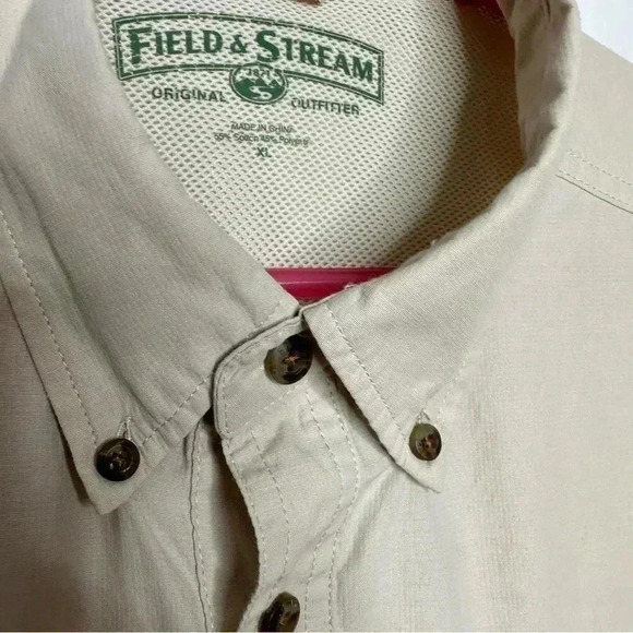 Field & Stream  Button Down Fishing Shirt Short Sleeved Cream Size Extra Large - Picture 2 of 16